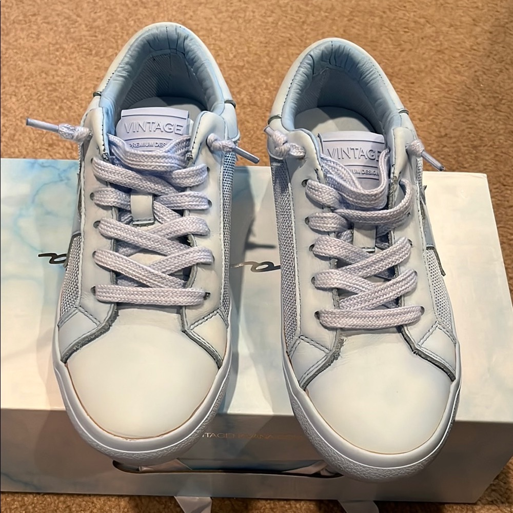 Vintage Havana Women's Sneakers in Light Blue